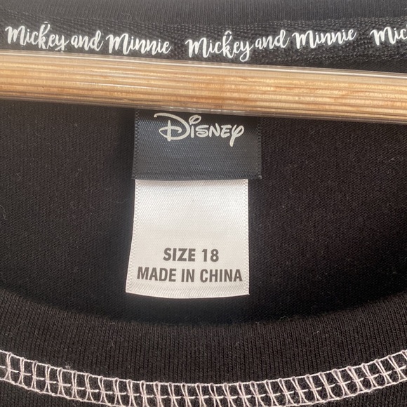 Disney - Minnie and Mickey Mouse Nighty - Size 18 - Picture 3 of 4